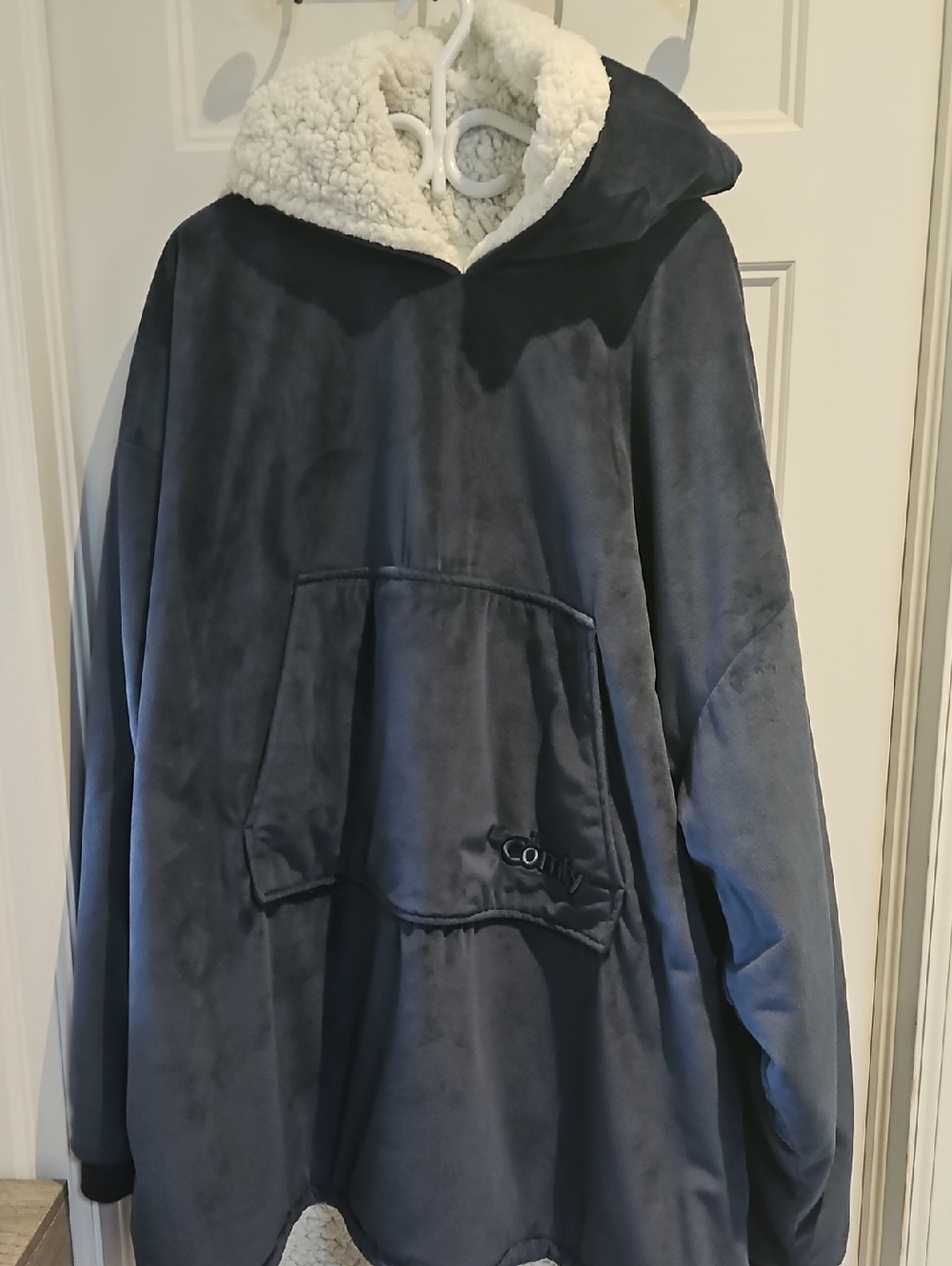 Cozy Hooded Sherpa-Lined Poncho Sweatshirt - Navy Blue